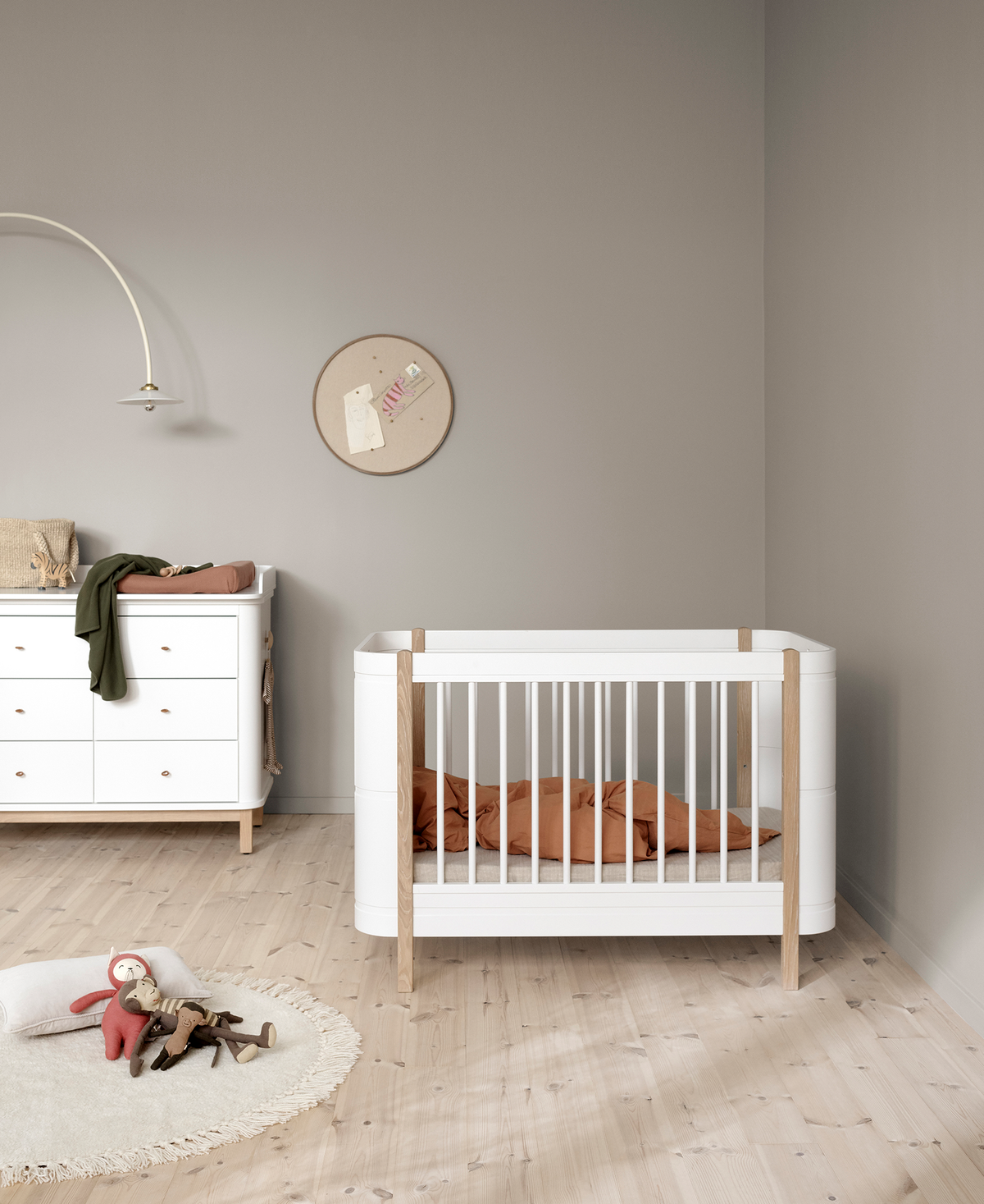 Wood Mini+ Babybett, weiss/Eiche